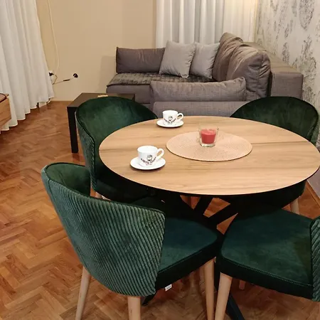 아파트 Lepi Jova Jezero